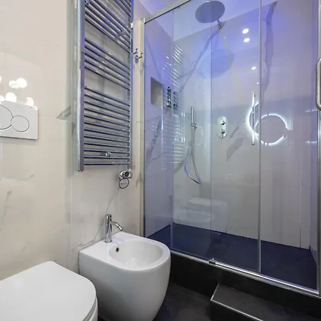 Sm Vatican Relais 4*