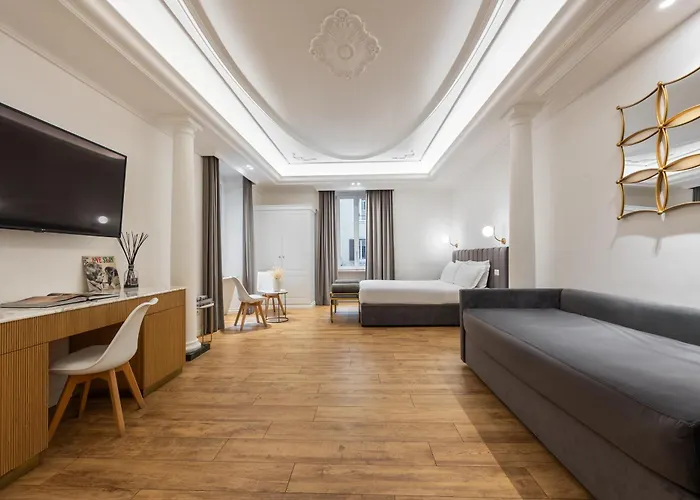 Sm Vatican Relais 4*