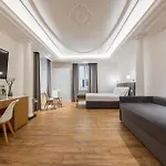 Sm Vatican Relais 4*