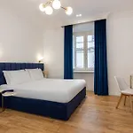 Oda ve Kahvaltı Sm Vatican Relais 4*